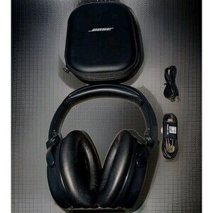 Bose QuietComfort 45 Bluetooth Headphones Black w/case, Cords Works Great